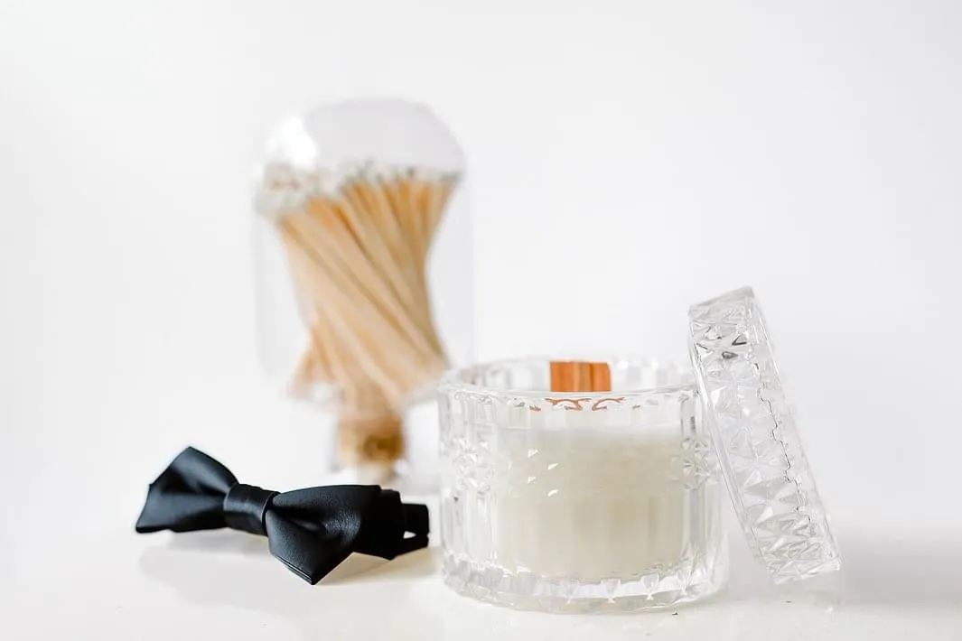 Aroma Avenue Candle- 8 oz. Black Tie